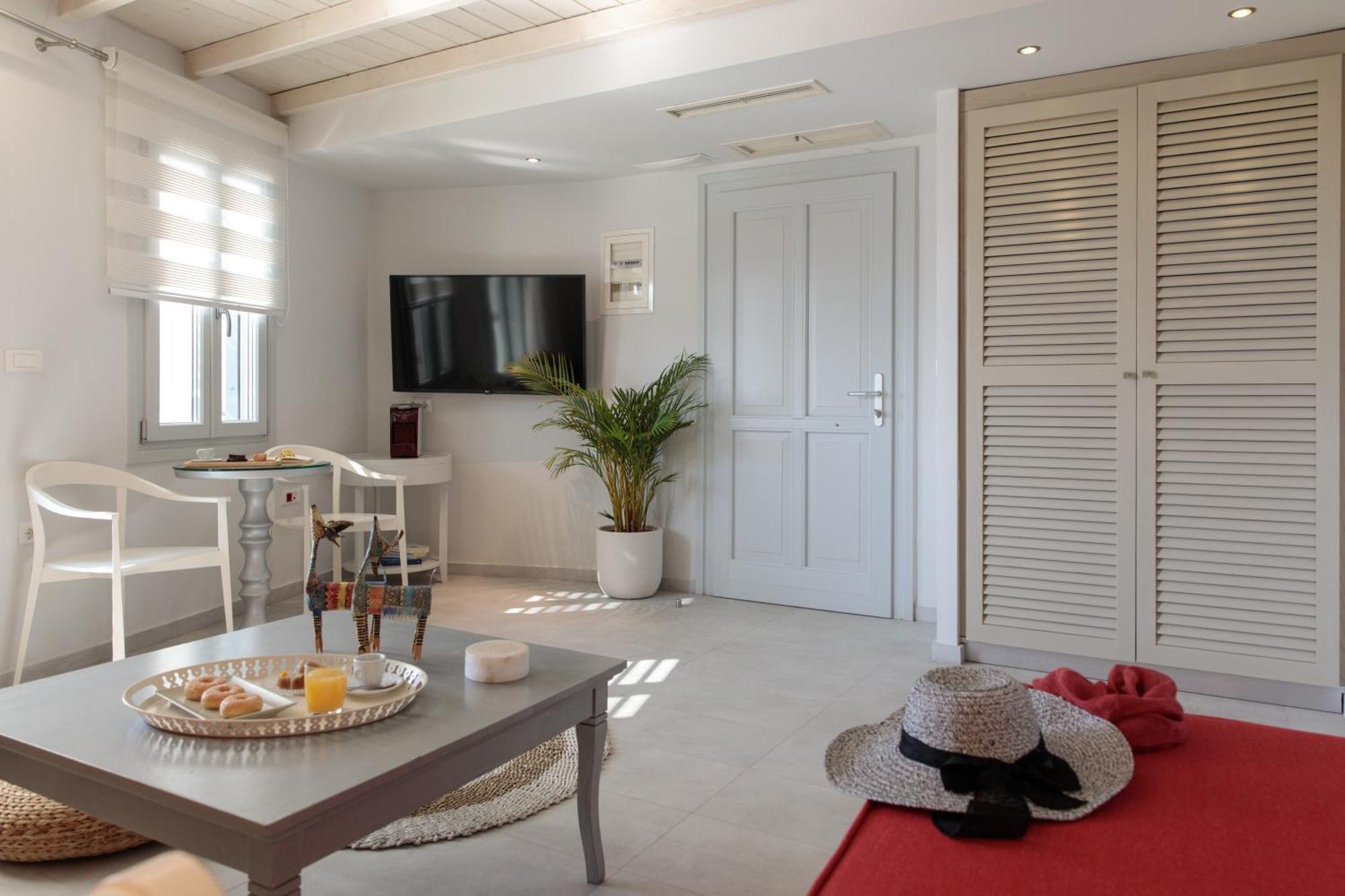 Iria Beach Art Hotel Ajía Ána Szoba fotó